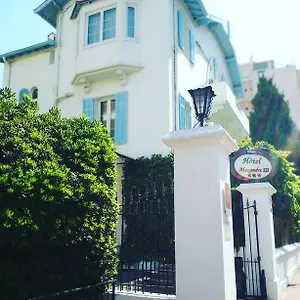 https://hotel-alexandre-iii.fr-provencehotel.com